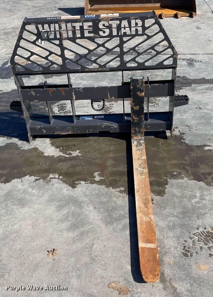 image for item GG9780 2021 Paladin 30945  skid steer forks