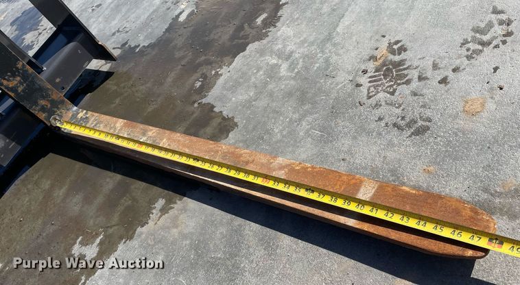 image for item GG9780 2021 Paladin 30945  skid steer forks