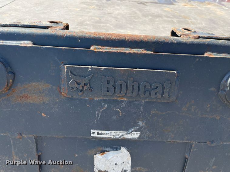 image for item GG9781 Bobcat  skid steer bucket