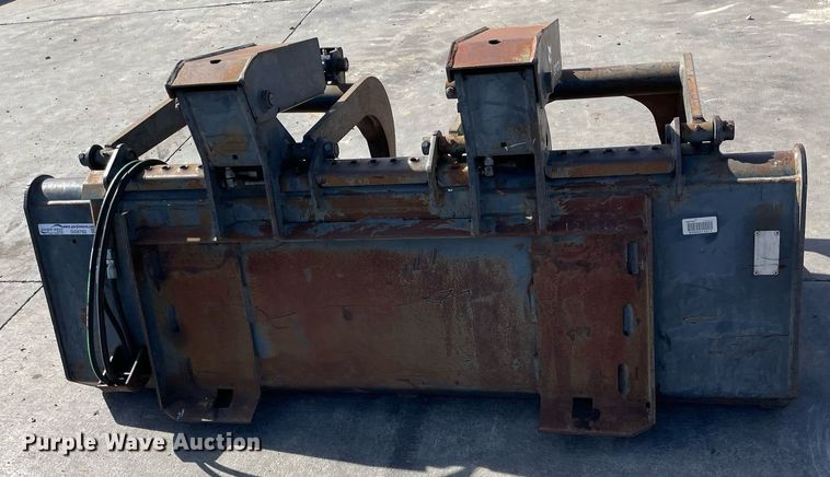 image for item GG9782 Bobcat 66 Industrial  skid steer grapple bucket