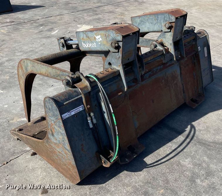 image for item GG9782 Bobcat 66 Industrial  skid steer grapple bucket