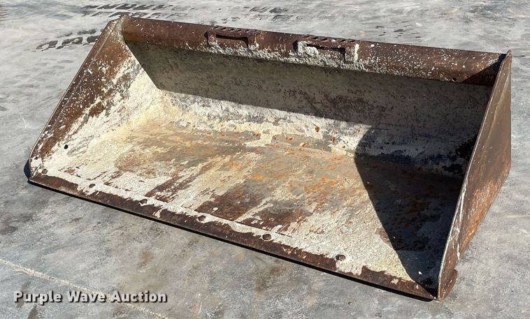 image for item GG9784 Bobcat  skid steer bucket