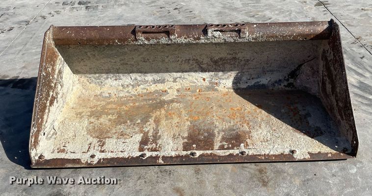 image for item GG9784 Bobcat  skid steer bucket