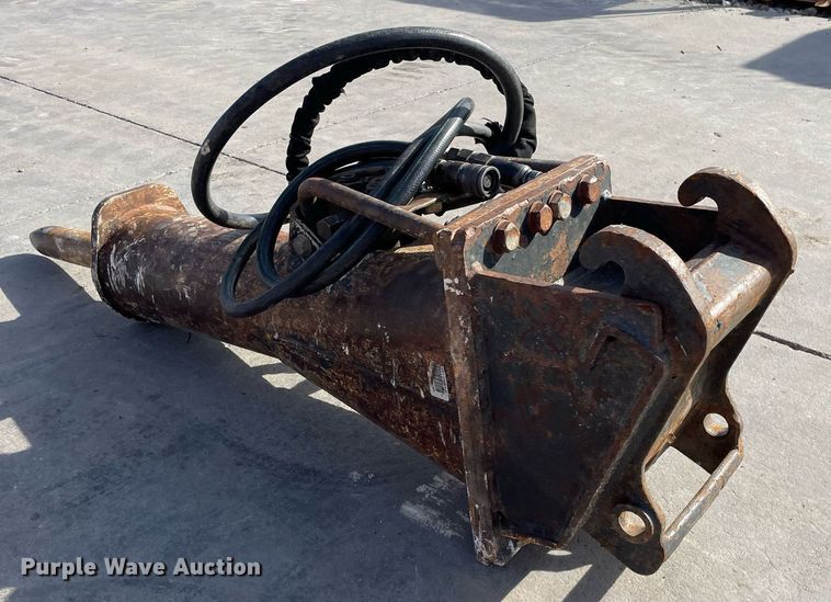 image for item GG9786 Bobcat HB980  breaker