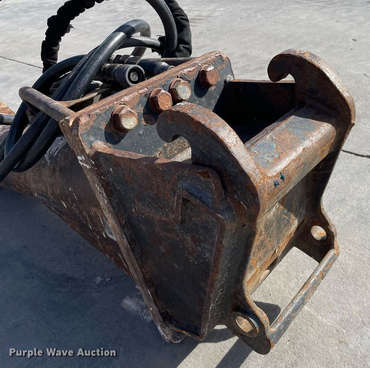 image for item GG9786 Bobcat HB980  breaker