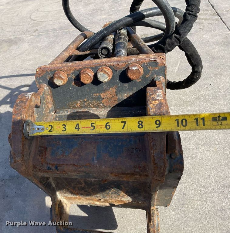 image for item GG9786 Bobcat HB980  breaker