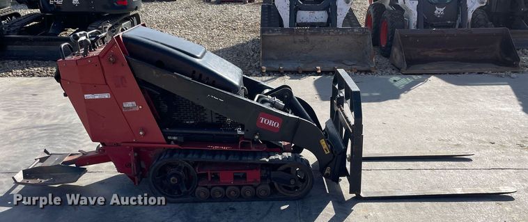 image for item GG9788 Toro Dingo 22321  compact utility loader