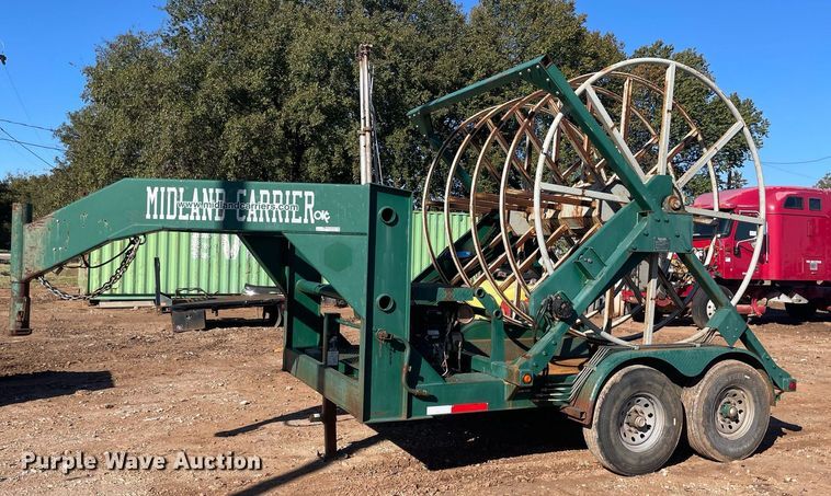 image for item GG9799 2015 Midland Carrier LF-2640  reel trailer