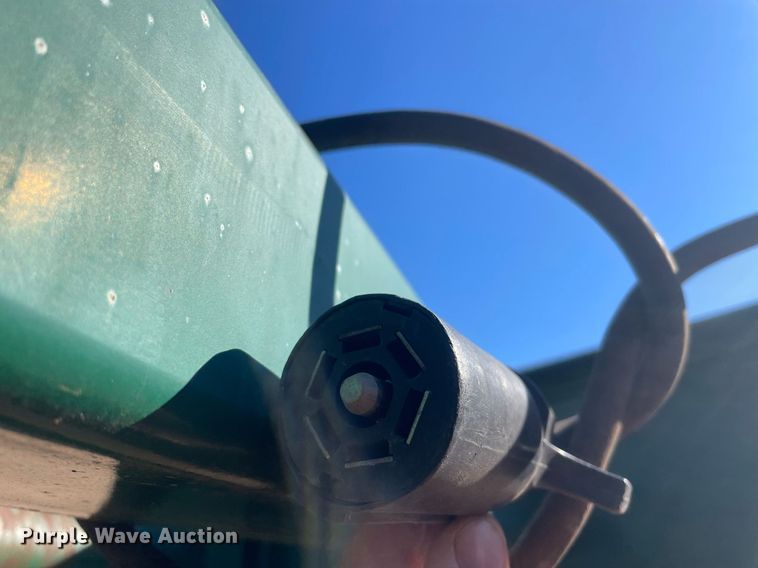 image for item GG9799 2015 Midland Carrier LF-2640  reel trailer