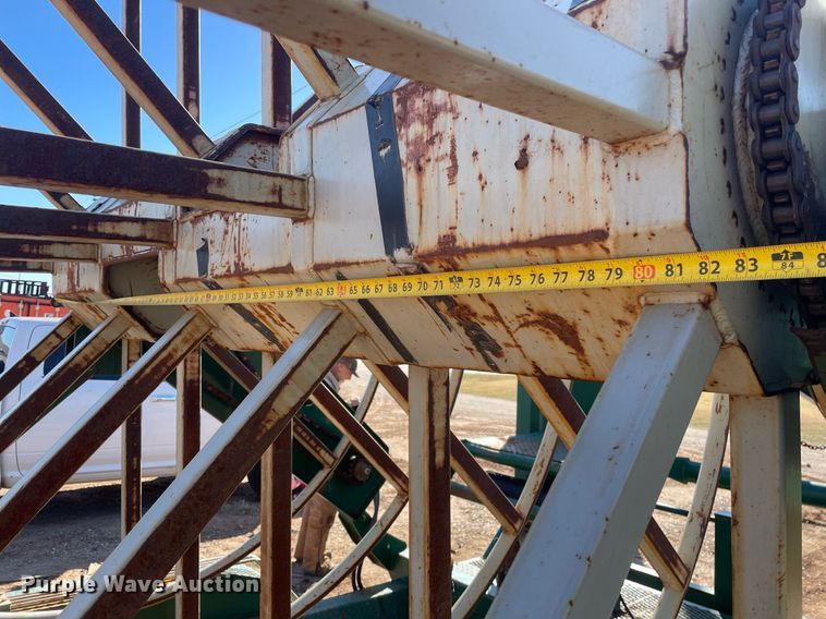 image for item GG9799 2015 Midland Carrier LF-2640  reel trailer