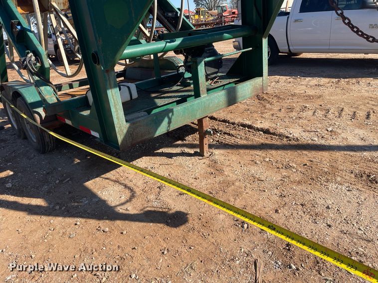 image for item GG9799 2015 Midland Carrier LF-2640  reel trailer