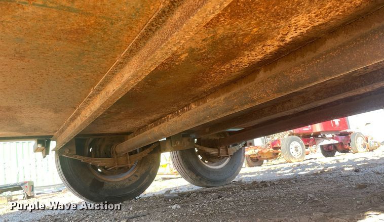 image for item GG9799 2015 Midland Carrier LF-2640  reel trailer