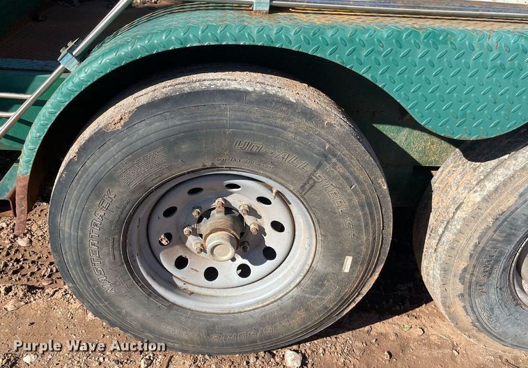 image for item GG9799 2015 Midland Carrier LF-2640  reel trailer