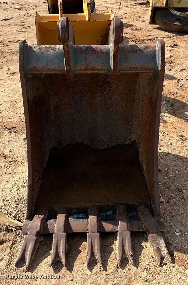 image for item IB9247 23" W bucket