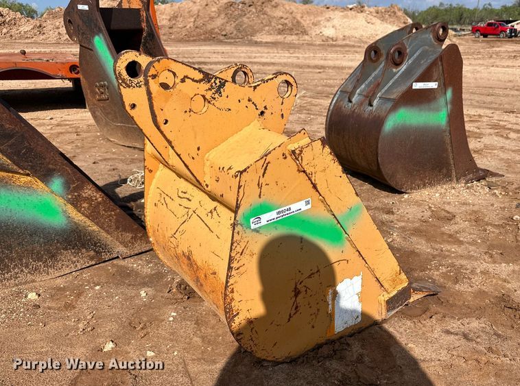 image for item IB9248 23" W bucket