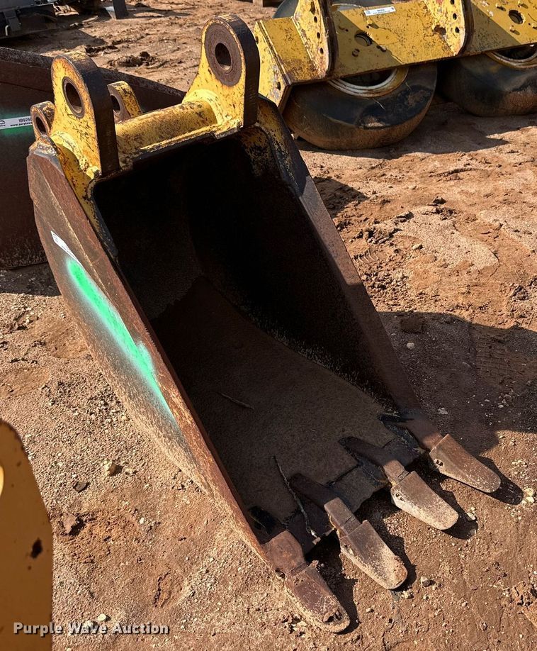 image for item IB9249 24" W bucket