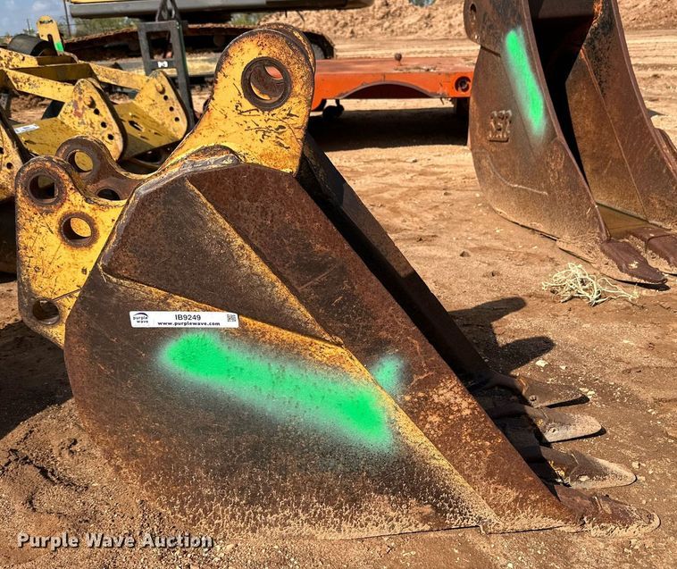 image for item IB9249 24" W bucket