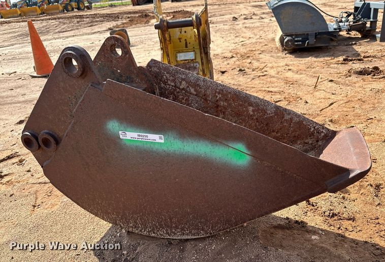 image for item IB9250 11" W bucket