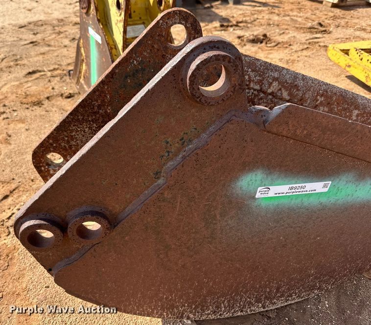 image for item IB9250 11" W bucket