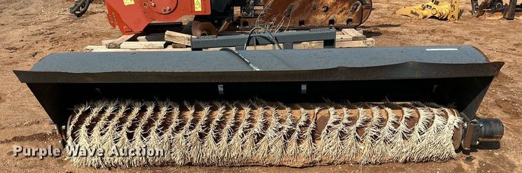 image for item IB9252 89" W skid steer broom