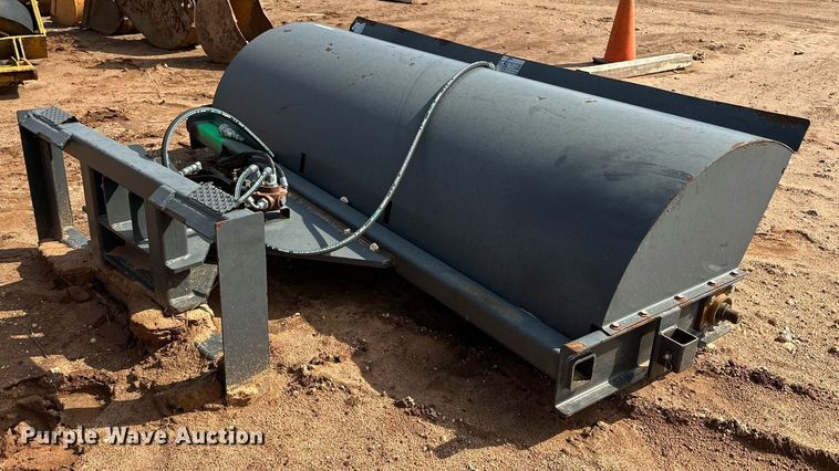 image for item IB9252 89" W skid steer broom