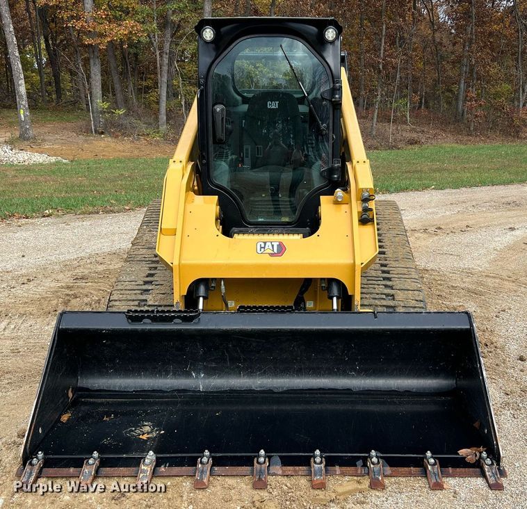 image for item II9203 2023 Caterpillar 289D3  tracked skid steer loader