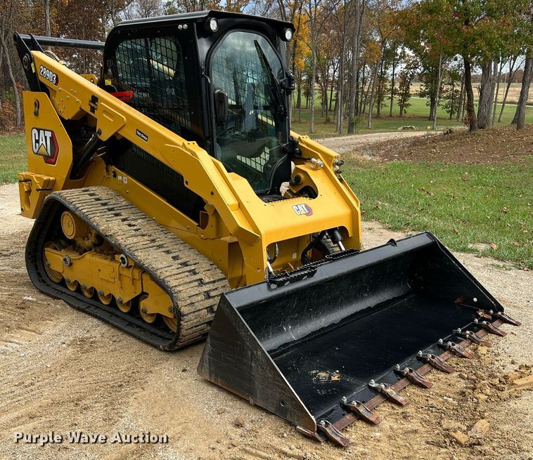 image for item II9203 2023 Caterpillar 289D3  tracked skid steer loader