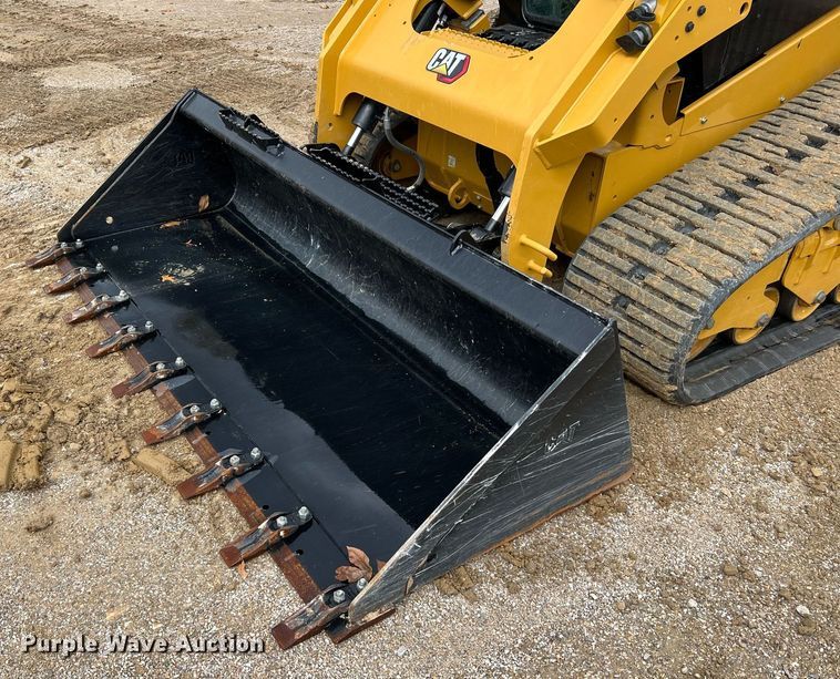 image for item II9203 2023 Caterpillar 289D3  tracked skid steer loader