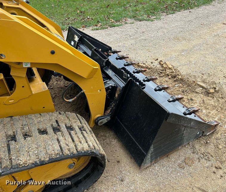 image for item II9203 2023 Caterpillar 289D3  tracked skid steer loader