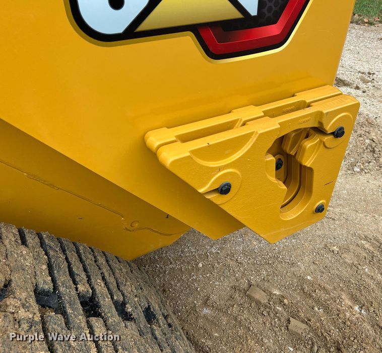image for item II9203 2023 Caterpillar 289D3  tracked skid steer loader