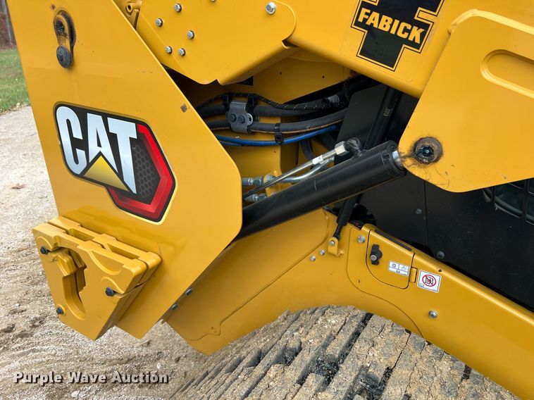 image for item II9203 2023 Caterpillar 289D3  tracked skid steer loader