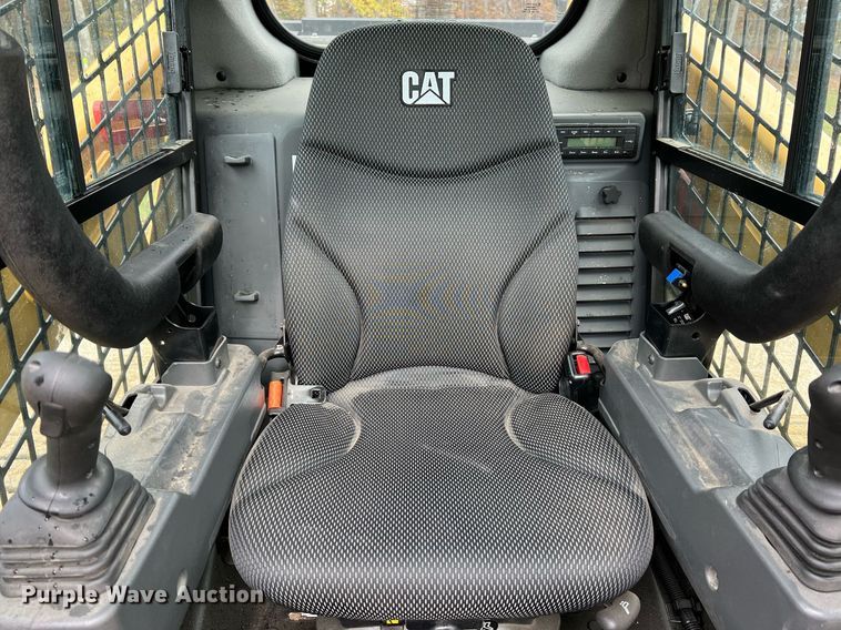 image for item II9203 2023 Caterpillar 289D3  tracked skid steer loader