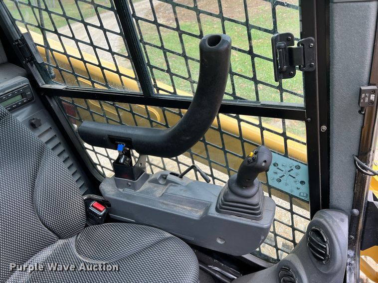 image for item II9203 2023 Caterpillar 289D3  tracked skid steer loader