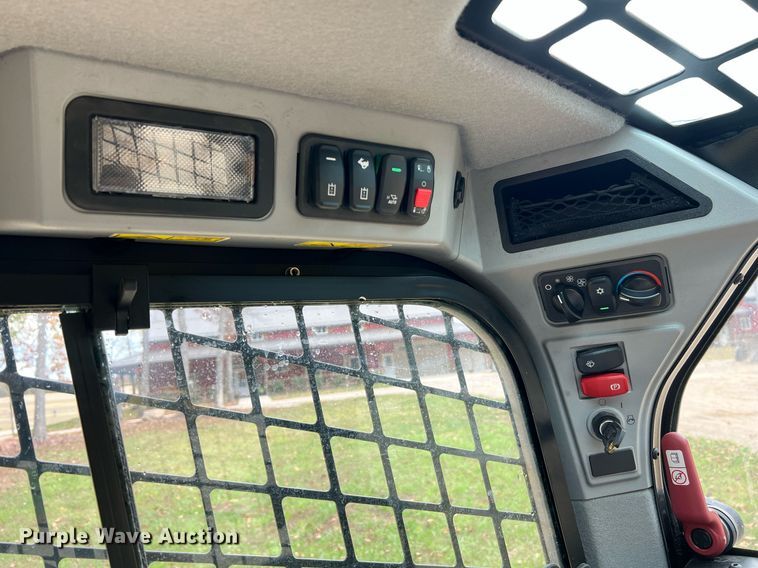 image for item II9203 2023 Caterpillar 289D3  tracked skid steer loader