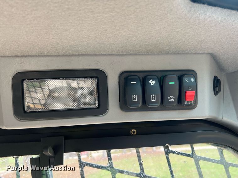 image for item II9203 2023 Caterpillar 289D3  tracked skid steer loader