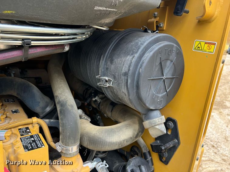 image for item II9203 2023 Caterpillar 289D3  tracked skid steer loader