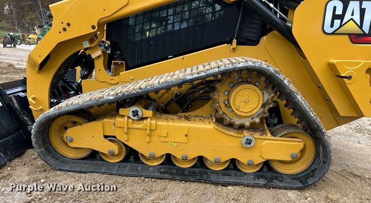 image for item II9203 2023 Caterpillar 289D3  tracked skid steer loader
