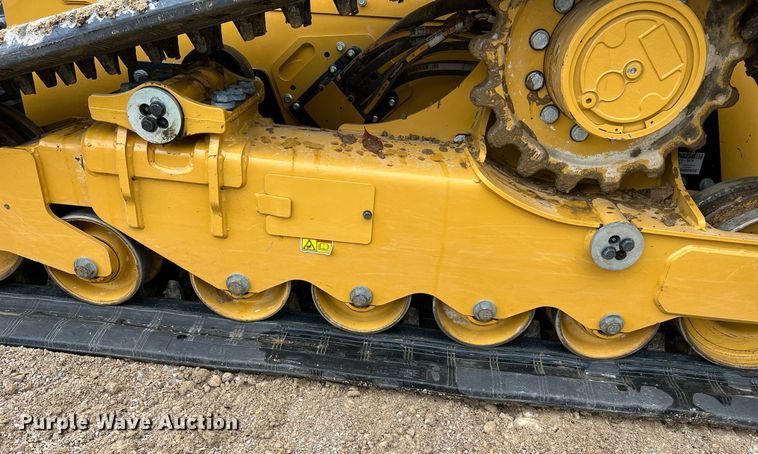 image for item II9203 2023 Caterpillar 289D3  tracked skid steer loader