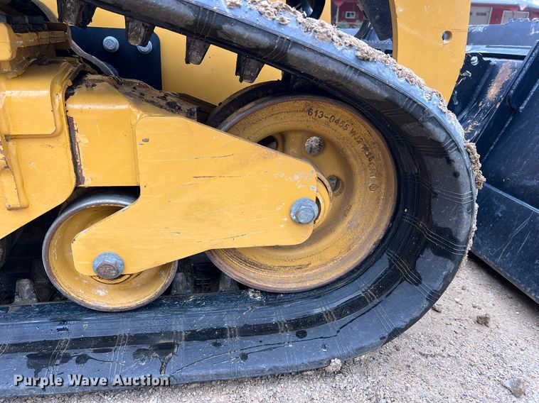 image for item II9203 2023 Caterpillar 289D3  tracked skid steer loader