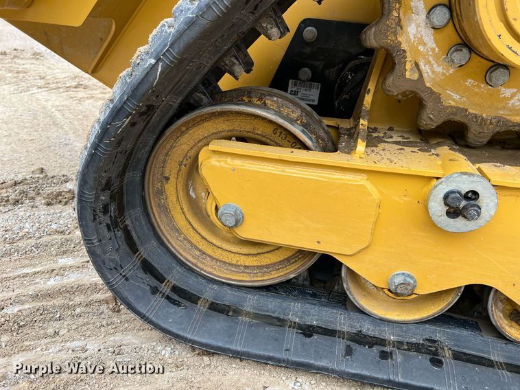 image for item II9203 2023 Caterpillar 289D3  tracked skid steer loader