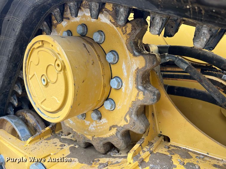 image for item II9203 2023 Caterpillar 289D3  tracked skid steer loader