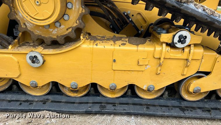 image for item II9203 2023 Caterpillar 289D3  tracked skid steer loader