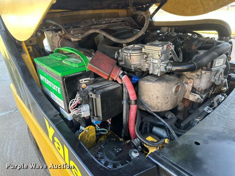 image for item IU9061 Yale GLP030VXNEAE090  forklift
