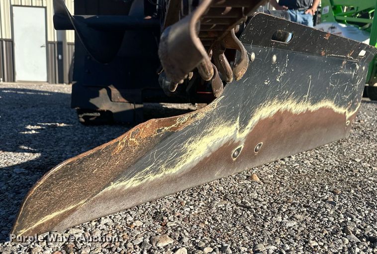 image for item IU9066 Toro TRX16  trencher