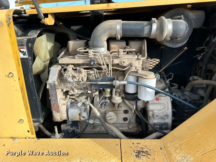 image for item IU9067 2001 Hypac C530AH  pneumatic roller