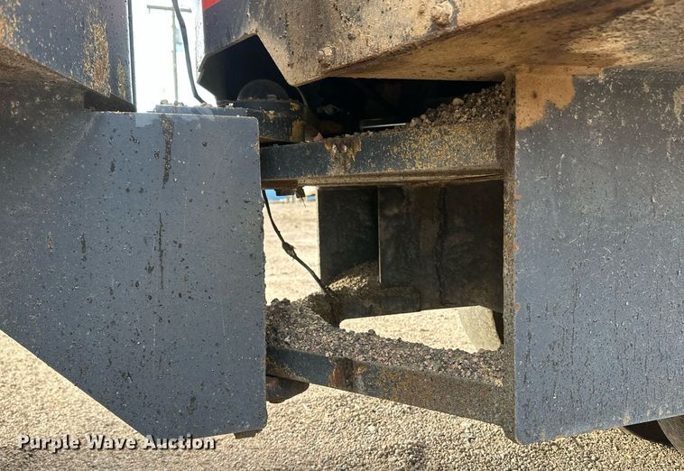 image for item IU9067 2001 Hypac C530AH  pneumatic roller