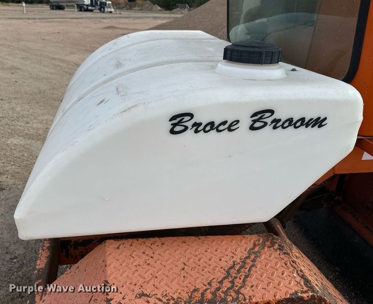 image for item IU9068 Broce RJ350  broom