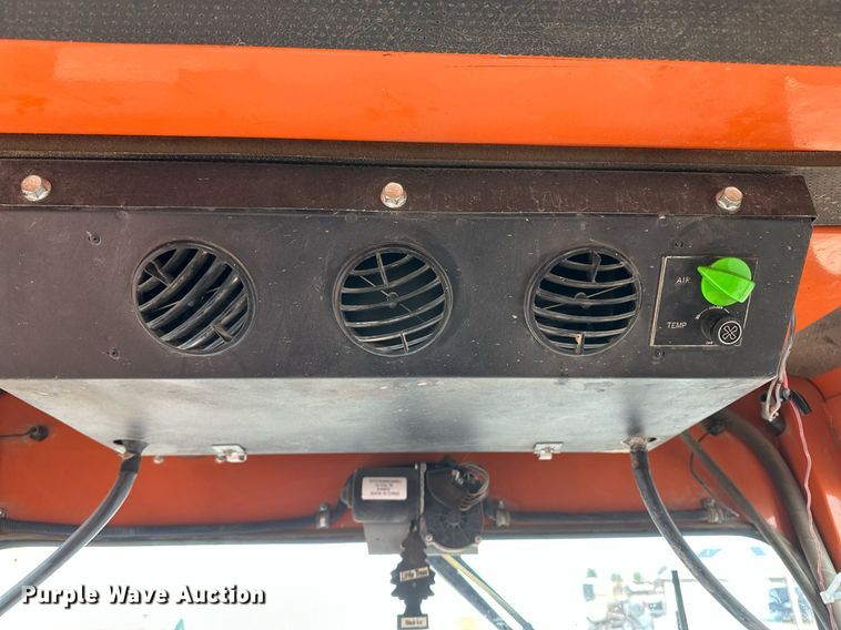 image for item IU9068 Broce RJ350  broom