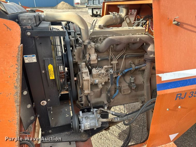 image for item IU9068 Broce RJ350  broom