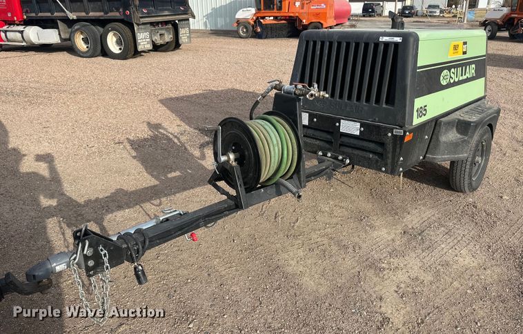 image for item IU9069 Sullair 185D  air compressor